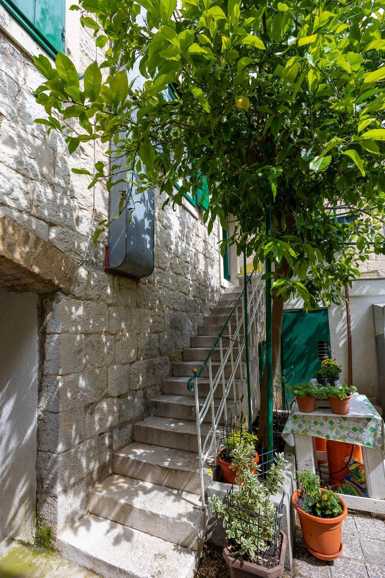 Apartman Iskra 2 Split Bagian luar foto